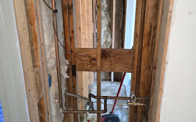 Frozen Pipe Water Damage in Burbank, CA