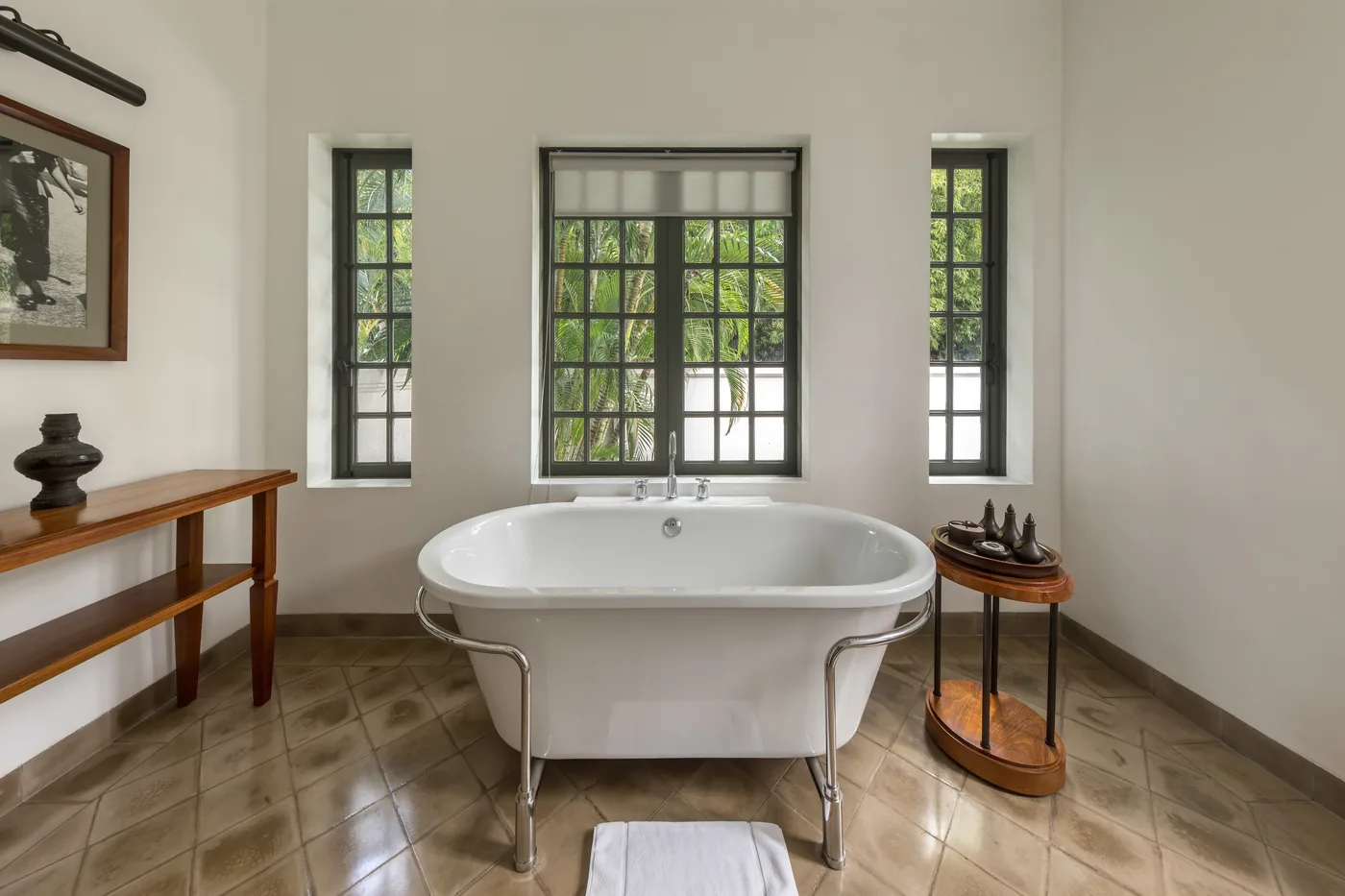 Shower & Tub Leak Cleanup in a Burbank home