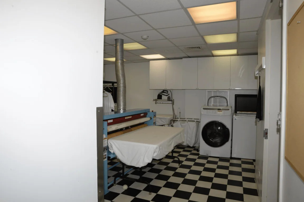 Washing Machine Overflow Cleanup in a Burbank home